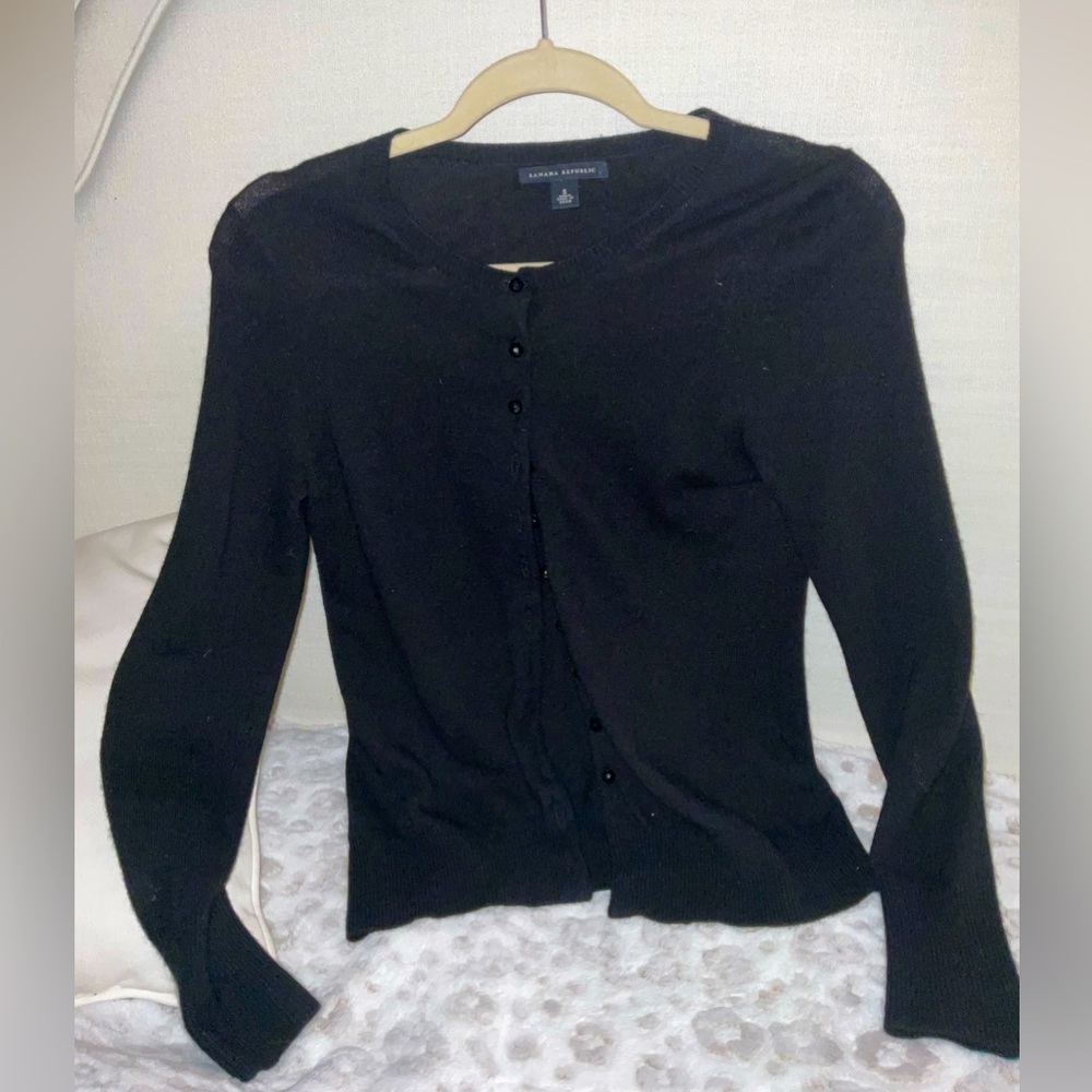 BANANA REPUBLIC BLACK SMALL CARDIGAN CLASSIC SWEATER BUTTON UP fine wool